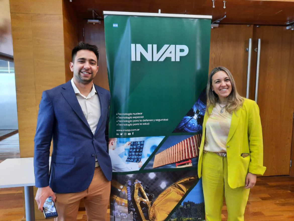 Dos profesionales de ingeniería que egresaron del Balseiro recibieron premios en el concurso de tesis de INVAP